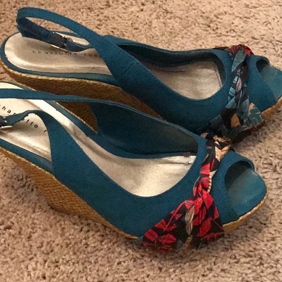 Adorable teal with colorful satin twist wedges - Picture 2 of 4